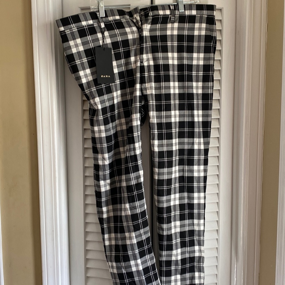 Zara black and white cropped plaid pants size 36